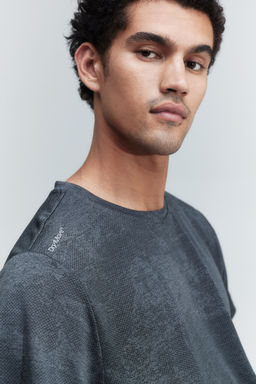 Camiseta de deporte en DryMove Regular Fit