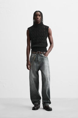 TEXTURED KNIT WAISTCOAT - LIMITED EDITION