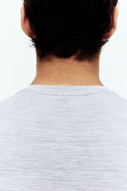 Camiseta de deporte en DryMove Muscle Fit - H&m фото 6