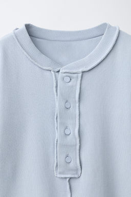 CAMISETA OVERLOCK BOTONES / Azul claro - Zara фото 4