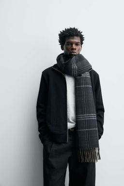 PLAID SCARF WITH FRINGING