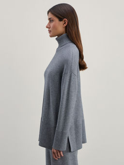 Джемпер из вискозы с разрезами по бокам / Zarina  фото 4