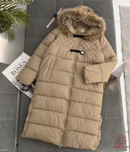 Куртка женская с меховым капюшоном - Bruno фото 3