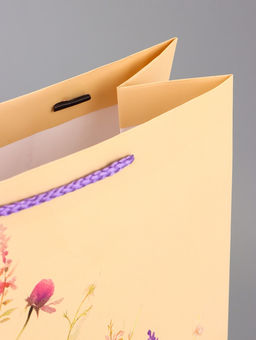 Цена за 2 шт. Пакет подарочный ламинированный вертикальный Прогулка по лугу, 26?12?32 см