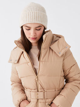 Kad?n Kap??onlu D?z ?i?me Mont - Waikiki фото 2