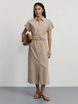 Платье миди из фактурной ткани на поясе / Zarina