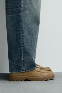 LEATHER MOC TOE SHOES