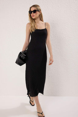 TRENDYOLMILLA Beyaz Dantel Bodycone/Vucuda Oturan Ask?l? Midi Orme Elbise TWOSS25EL00533 фото 5