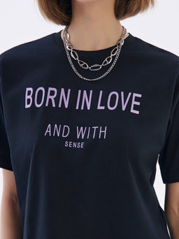 CONTE Свободная футболка из хлопка с рисунком Born in love LD 2675 black-born in love - Conte elegant фото 2