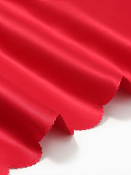 Скатерть Доляна, однотонная, 140?200 см, красная, 140 г/м?, 100% п/э