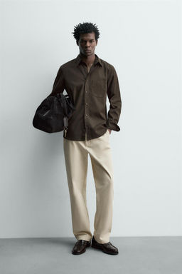 CAMISA REGULAR FIT POPEL?N / Marr?n oscuro