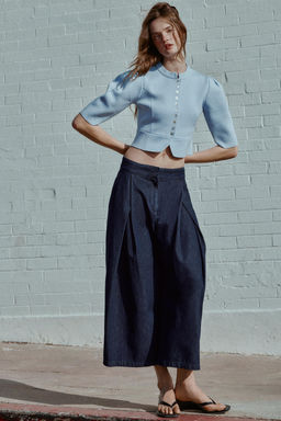 CHAQUETA PUNTO MANGA ABULLONADA / Azul pastel