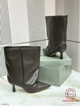 Сапоги женские на каблуке