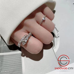 Колечко змея со стразами