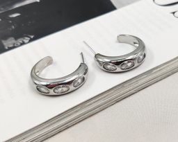 Серьги стильные