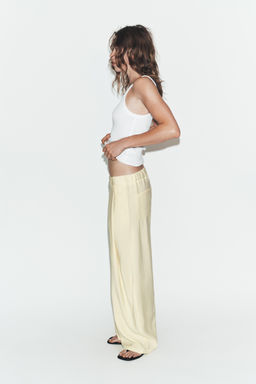 PANTAL?N FLUIDO PLIEGUES / Amarillo claro - Zara фото 4