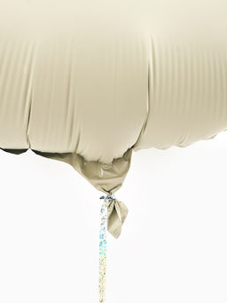 Цена за 3 шт. Воздушный шар фольгированный 32" "Кошечка с короной" цвет кремовый