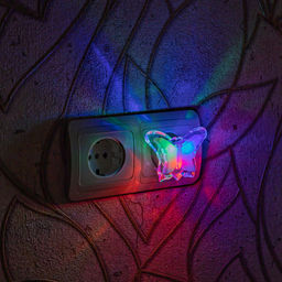 DTL-308-Бабочка/RGB/3LED/0,5W Светильник-ночник. Без выключателя. Блистер - Volpe фото 5