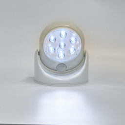 ULK-N21 SENSOR WHITE Светодиодный светильник накладной, с датчиком движения. На батарейках 4АА (не в комплекте). Белый. ТМ Uniel. - Volpe фото 9