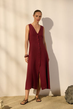 Trendyolmilla Bordo %100 Keten Midi Dugme Detayl? V Yaka Elbise TWOSS25EL00635
