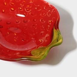 Миска Доляна «Клубничка», 140 мл, 13×10.5 см, фигурная, стекло, красная