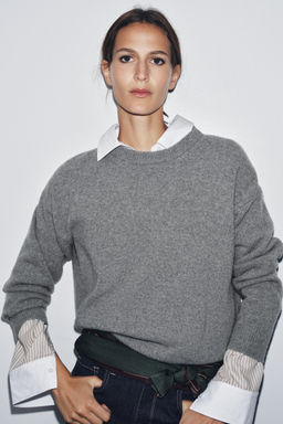 CASHMERE AND WOOL LONG SLEEVE SWEATER