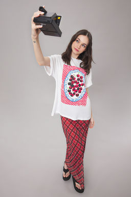 TRENDYOLMILLA Beyaz %100 Pamuk Oversize/Genis Kal?p Bask?l? Orme T-Shirt TWOSS25TS00101  фото 2