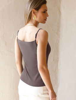 Топ с V-вырезом на регулируемых бретелях эластичный из премиального хлопка - Vilatte фото 3