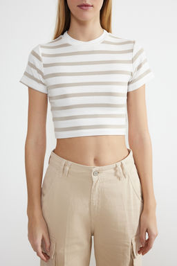 Trendyolmilla Premium Tas Ekru Cizgili Viskoz/Yumusak Kumas Crop Bisiklet Yaka Esnek Orme Bluz TWOSS23BZ00198 фото 13