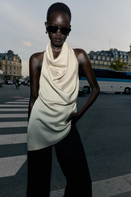 ASYMMETRIC SATIN HALTER TOP - Zara фото 2