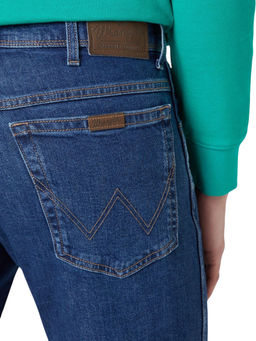 Джинсы мужские