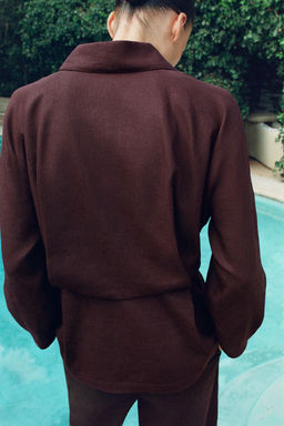 CHAQUETA PLIEGUE ESPALDA CON LINO / Berenjena - Zara фото 2