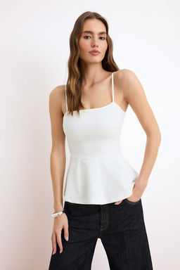 Ekru Peplum Kare Yaka Ince Ask?l? Kolsuz Scuba Krep Orme Bluz TWOSS26BZ00024