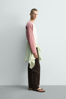 CAMISETA COLOR BLOCK / Blanco / Rosa