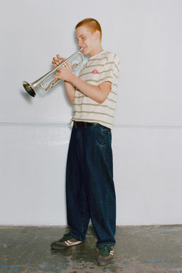 PLEATED BALLOON-FIT DENIM TROUSERS - Zara фото 5
