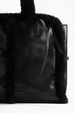 Bolso shopper con ribete efecto pelo - H&m фото 3