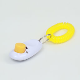 Кликер для дрессировки собак с браслетом на руку, белый