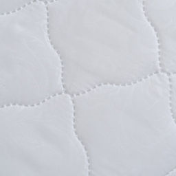 Покрывало 215х240см, белый, синтепон 100г/м, микрофибра 80г/м, 100% полиэстер - Vesta фото 2