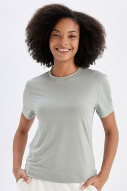 DeFactoFit Standart Fit Bisiklet Yaka Sporcu Basic K?sa Kollu Tisort