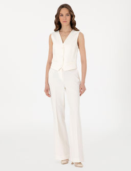 Beyaz Flare Fit Kuma_ Pantolon