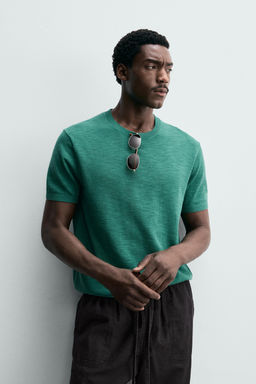 CAMISETA PUNTO REGULAR FIT / Verde