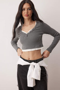 Gri Melanj Cift Katl? Fitted/Vucuda Oturan Crop Orme Bluz TWOAW26BZ00311