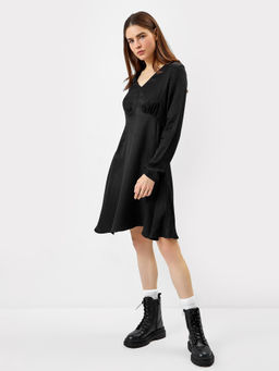 Платье женское миди в черном цвете черный 152379