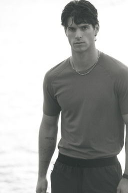 Camiseta de deporte con DryMove Muscle Fit - H&m фото 13