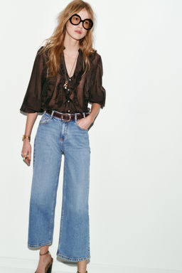 BLUSA VOLANTES LUNARES / Marr?n