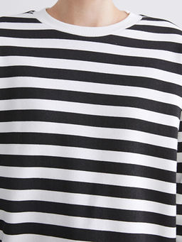 Bisiklet Yaka ?izgili Oversize Kad?n Sweatshirt