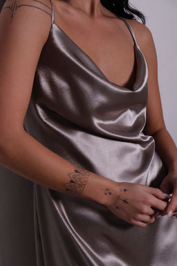 Платье-комбинация на тонких бретелях, с драпировкой в зоне декольте - Martichelli фото 4