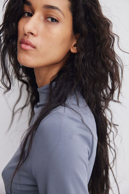 Top de microfibra con cuello perkins - H&m фото 2