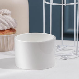 Конфетница керамическая «Голубка», 200 мл, 9.5×18 см, цвет белый