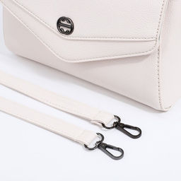 Сумка женская мессенджер на магните, 24×10×15 см, белая
